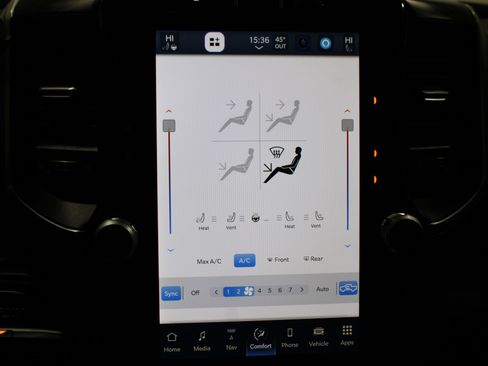 Used 2024 RAM 2500 Laramie w/ Night Edition image 19