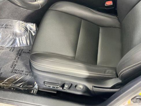 Used 2018 Lexus IS 300 AWD w/ Comfort Package image 18