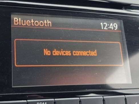 Used 2015 Nissan Rogue S image 6