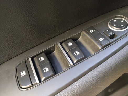 Used 2023 Kia Forte LXS FWD image 27