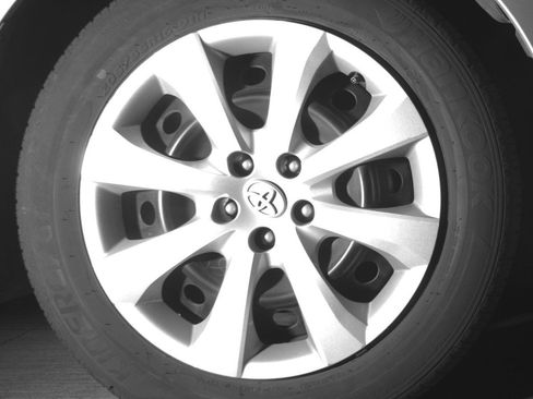 Used 2025 Toyota Corolla LE FWD image 13