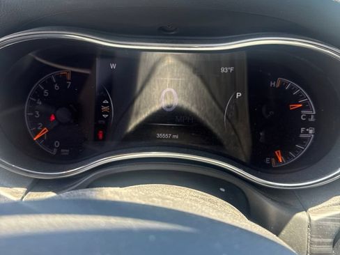 Used 2022 Jeep Grand Cherokee Laredo E RWD image 8