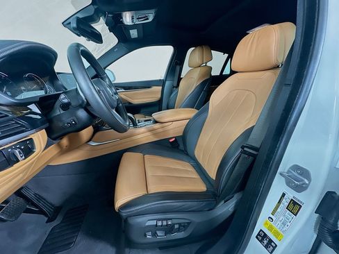 Used 2019 BMW X6 xDrive35i w/ M Sport Package image 21