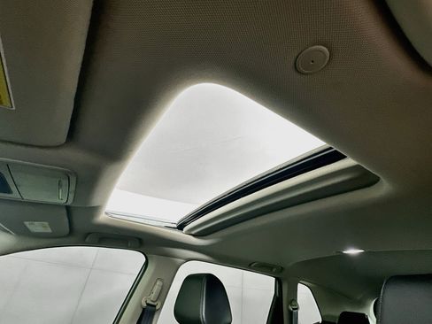 Used 2023 Honda CR-V EX-L image 25