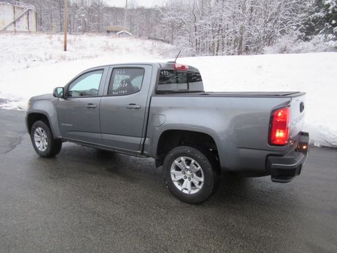 Used 2022 Chevrolet Colorado LT w/ LT Convenience Package image 5