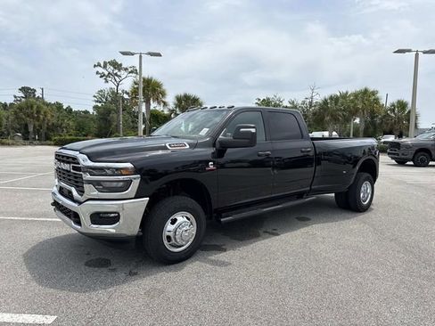 New 2026 RAM 3500 Tradesman AWD/4WD image 7