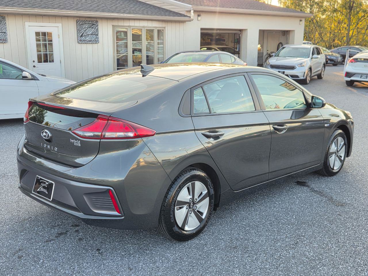 Used 2020 Hyundai Ioniq Blue FWD image 10