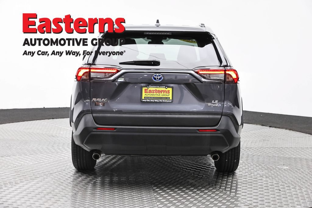 Used 2023 Toyota RAV4 LE AWD/4WD image 7
