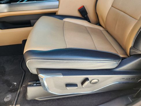 Used 2023 Ford F350 Lariat w/ Lariat Ultimate Package image 25