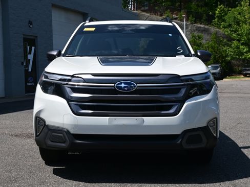 Used 2025 Subaru Forester Limited w/ Protection Package (1PH) AWD/4WD image 3