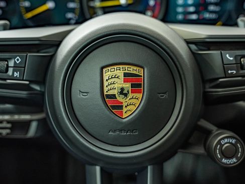 Certified 2022 Porsche 911 GT3 RWD image 36