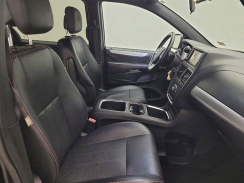 Used 2015 Dodge Grand Caravan R/T FWD image 21