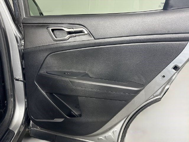 Used 2024 Kia Sportage LX FWD image 26