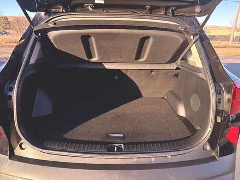 Used 2022 Kia Seltos SX w/ Sunroof Package image 27