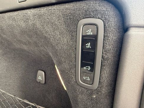 New 2025 Volvo EX90 Ultra image 30