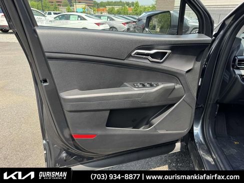 New 2025 Kia Sportage LX image 21