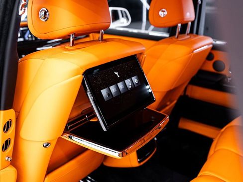 Used 2026 Rolls-Royce Phantom Sedan image 76