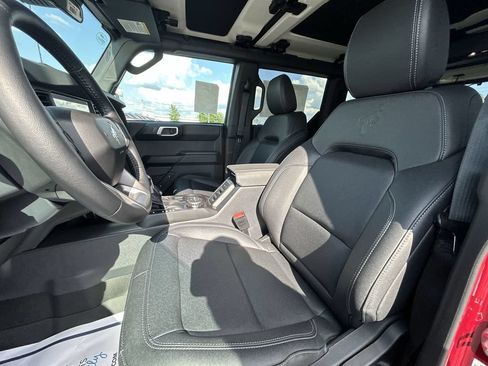New 2026 Ford Bronco Badlands AWD/4WD image 17