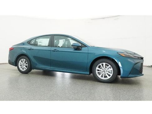 New 2026 Toyota Camry LE image 28