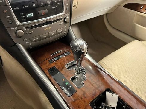 Used 2012 Lexus IS 250C RWD image 22