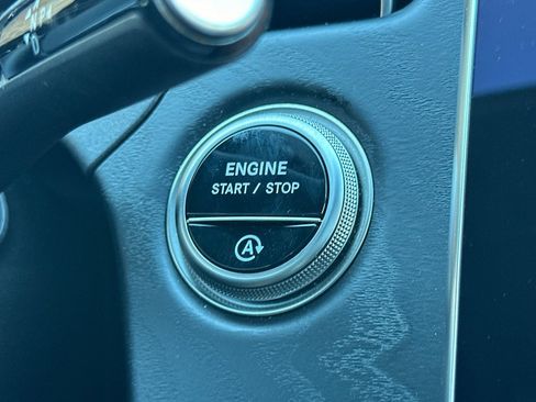 Used 2025 Mercedes-Benz E 350 Sedan image 34