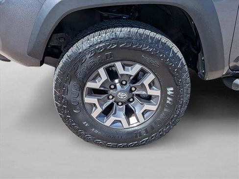 Used 2023 Toyota Tacoma TRD Off-Road AWD/4WD image 15