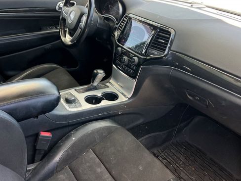 Used 2019 Jeep Grand Cherokee Trailhawk AWD/4WD image 17