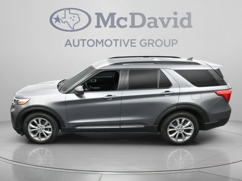 Used 2024 Ford Explorer XLT w/ Equipment Group 202A RWD image 36