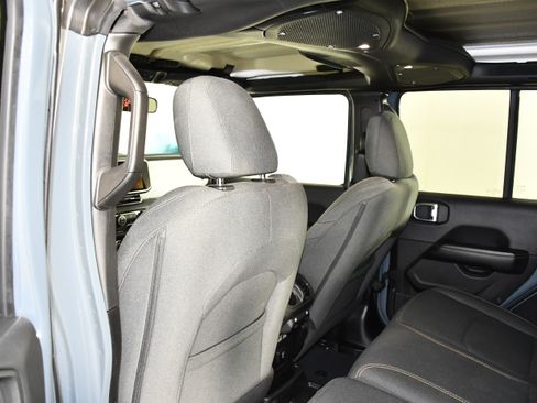 Used 2024 Jeep Wrangler Unlimited Sahara AWD/4WD image 47