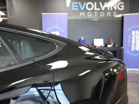 Used 2018 Tesla Model S 100D AWD/4WD image 18