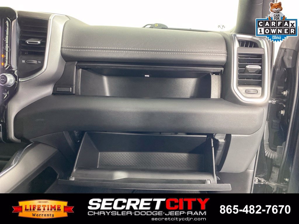 Used 2025 RAM 1500 Laramie AWD/4WD image 30