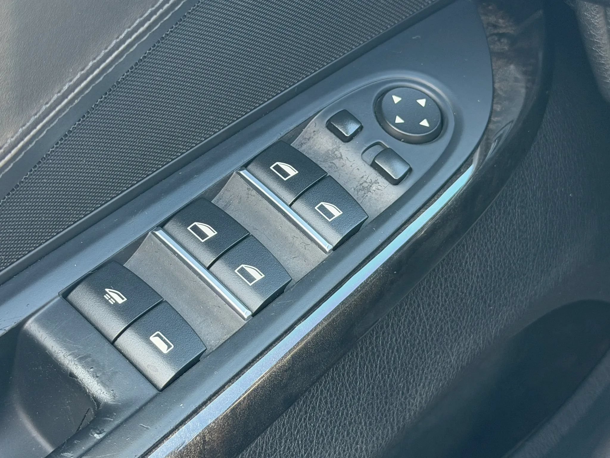 Used 2012 BMW 650i Convertible RWD image 37