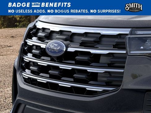 New 2026 Ford Explorer Active RWD image 18