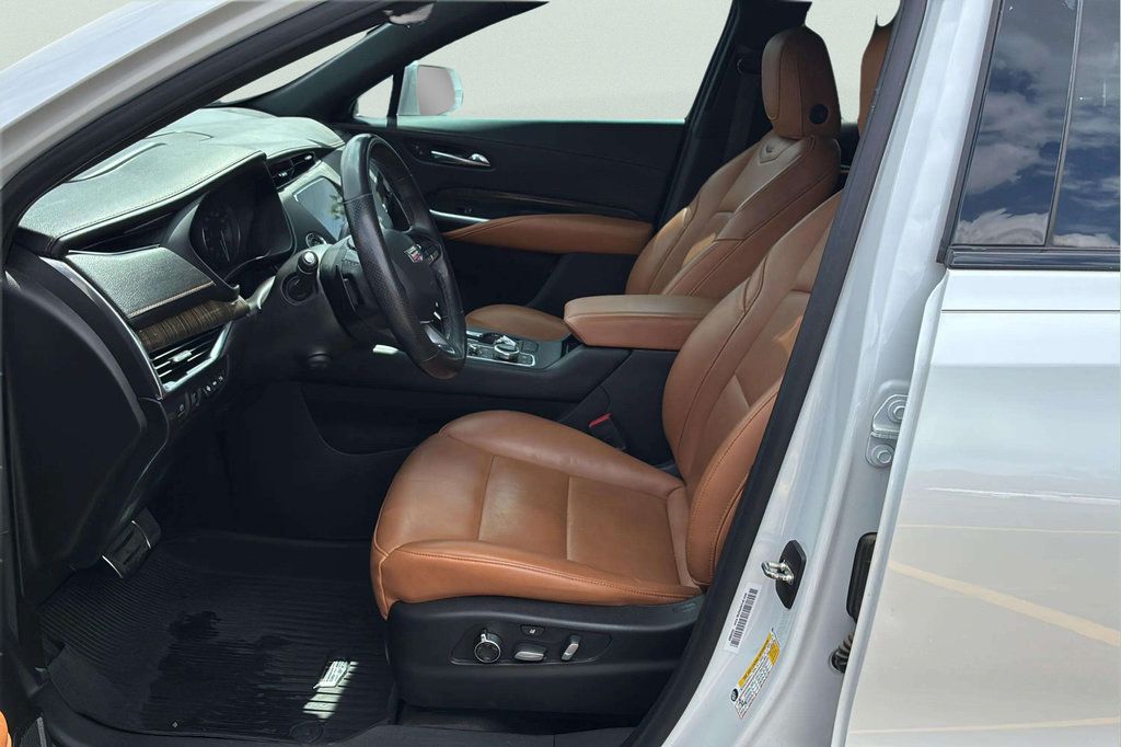 Used 2020 Cadillac XT4 Sport FWD image 30