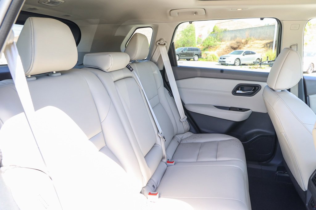 Used 2023 Nissan Rogue SV FWD image 20