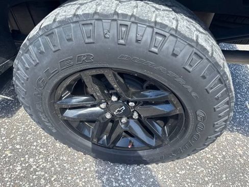 Used 2021 Chevrolet Silverado 1500 LT Trail Boss w/ Convenience Package II AWD/4WD image 31