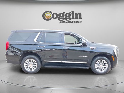 Used 2025 GMC Yukon Denali AWD/4WD image 6