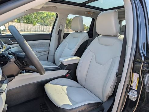 Used 2022 Jeep Compass Latitude w/ Sun and Sound Group FWD image 25
