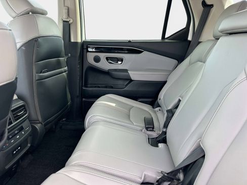 Used 2024 Honda Pilot EX-L image 15