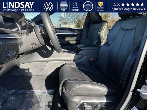 Used 2023 Jeep Grand Cherokee Overland w/ Adv Protech Group III image 10