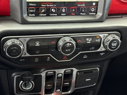 Used 2021 Jeep Wrangler Unlimited Rubicon image 29