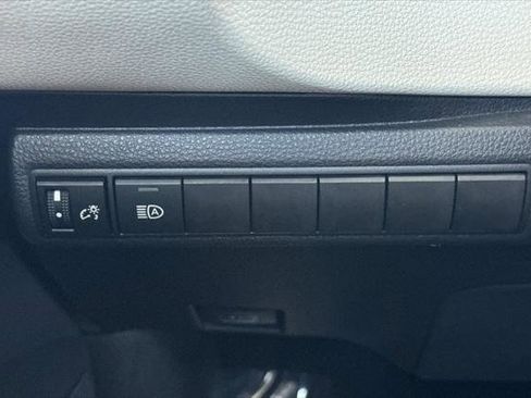 Certified 2025 Toyota Corolla LE image 30
