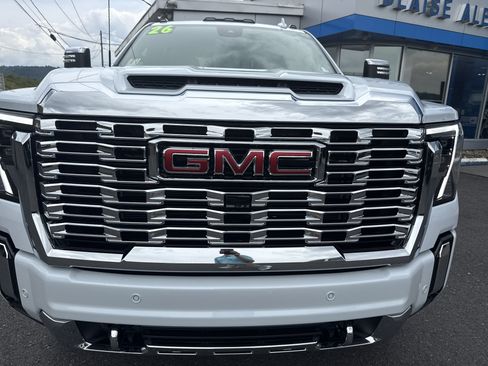 New 2026 GMC Sierra 2500 Denali AWD/4WD image 8