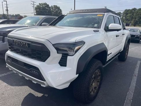 Used 2026 Toyota Tacoma 4x4 Double Cab Hybrid image 7