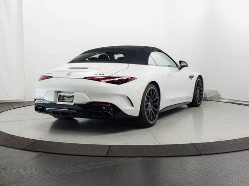 Used 2022 Mercedes-Benz SL 63 AMG 4MATIC image 35