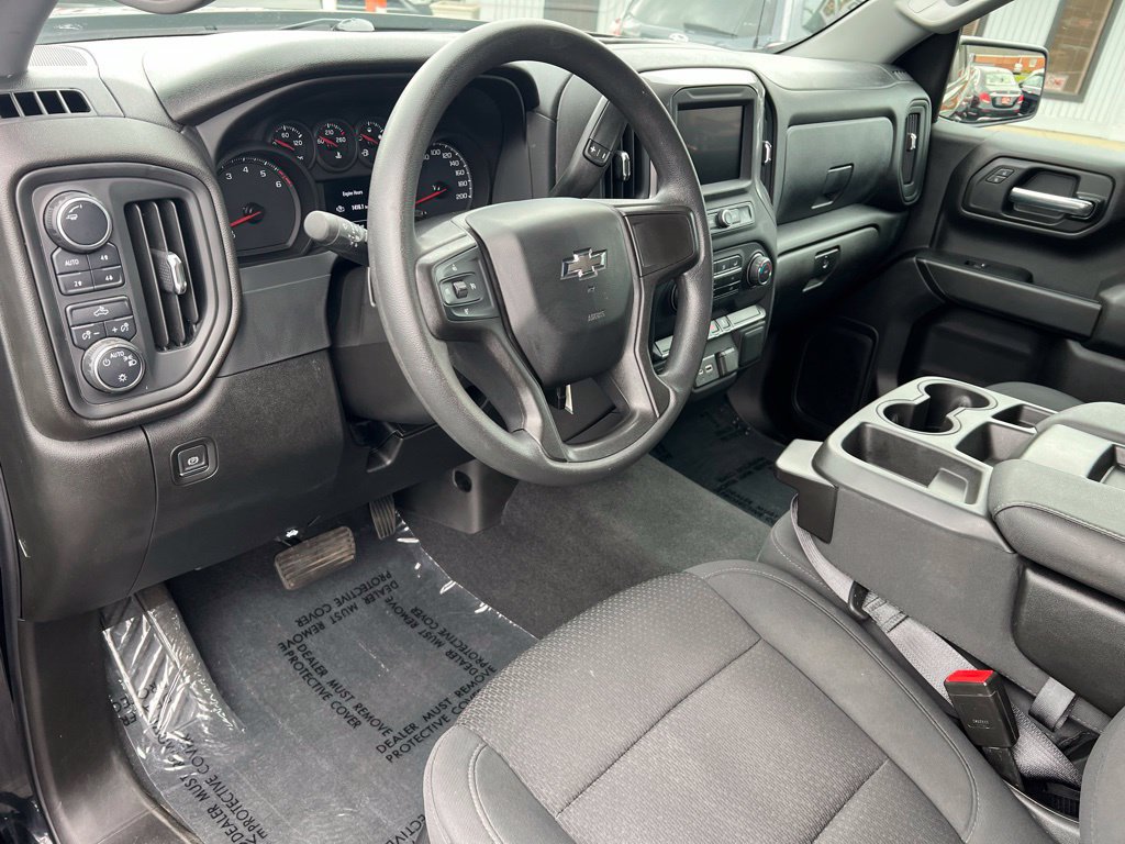 Used 2021 Chevrolet Silverado 1500 Custom Trail Boss w/ LPO, Dark Essentials Package AWD/4WD image 10