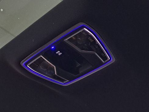 Used 2021 Audi A8 L 4.0T w/ Executive Plus Package image 54