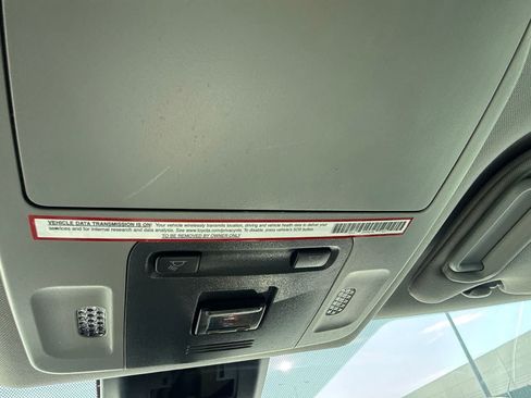 Used 2021 Toyota Camry SE FWD image 25