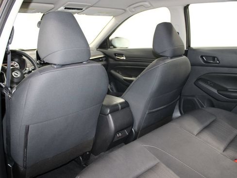 Used 2024 Nissan Altima 2.5 SV FWD image 23