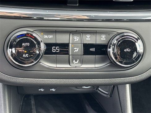 New 2026 Buick Envista Preferred w/ Convenience II Package image 18